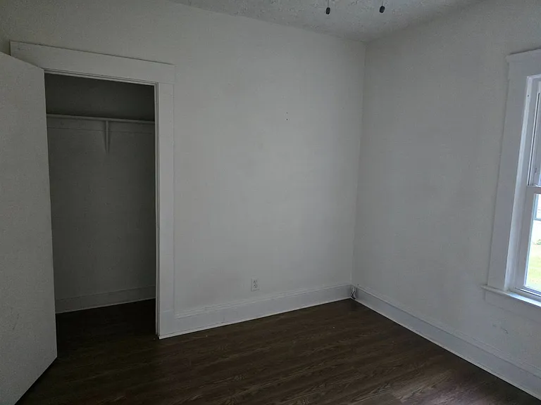 8323 Medina Ave — Photo 18