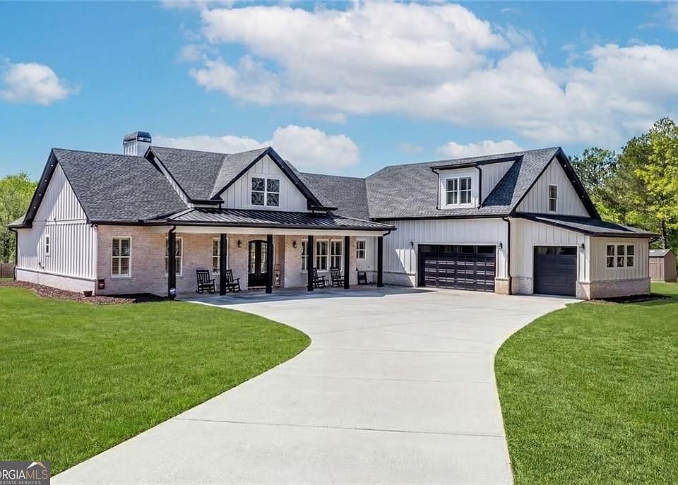 1st image of 825 Arch Tanner Rd