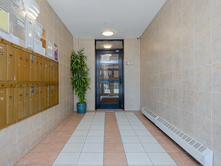 2023 Belmont Ave #5C — Photo 7
