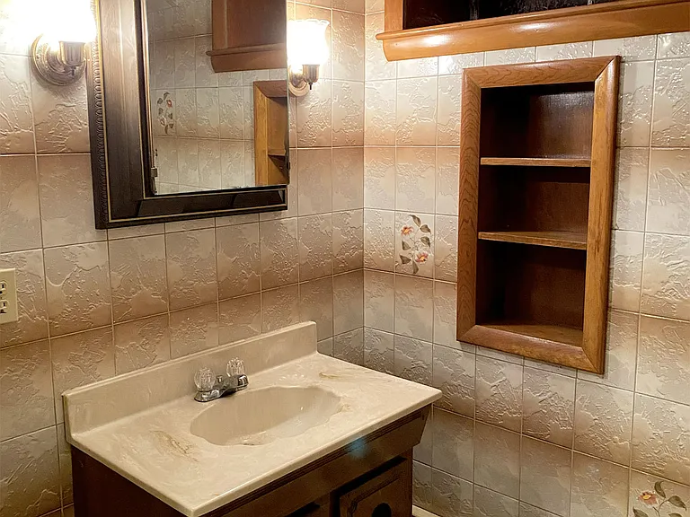 Bathroom #2