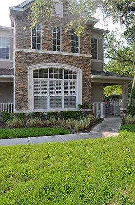 1st image of 290 High Castle Ln