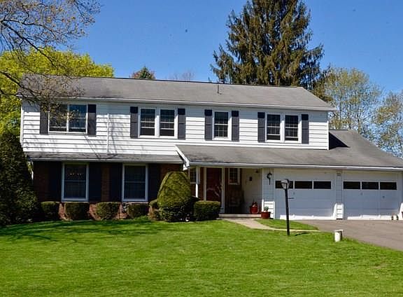 2nd image of 51 Greensview Dr