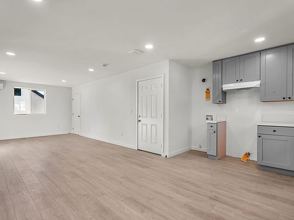 5th image of 239 1/2 E 65th St #A