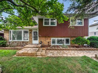 10324 S 82nd Ave, Palos Hills, IL
