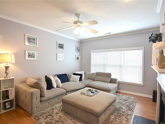 5th image of 205 Spring Heights Ln SE Unit 2/205