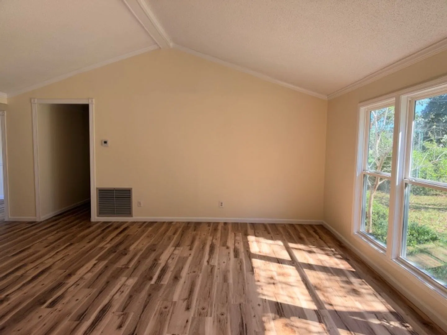 3/2 Waterfront Dog River Home — Photo 2