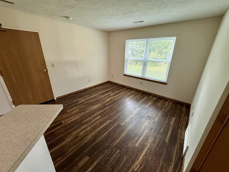 426 Oakwood Ave #C — Photo 4