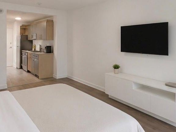 3rd image of 10275 Collins Ave APT 115
