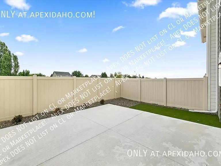 4264 W Topeka St — Photo 34