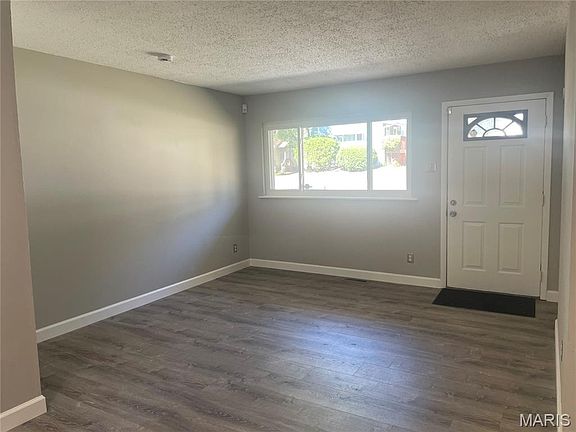 2nd image of 8922 Higginson Dr