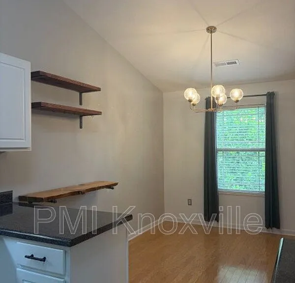 10311 Boston Ln — Photo 7