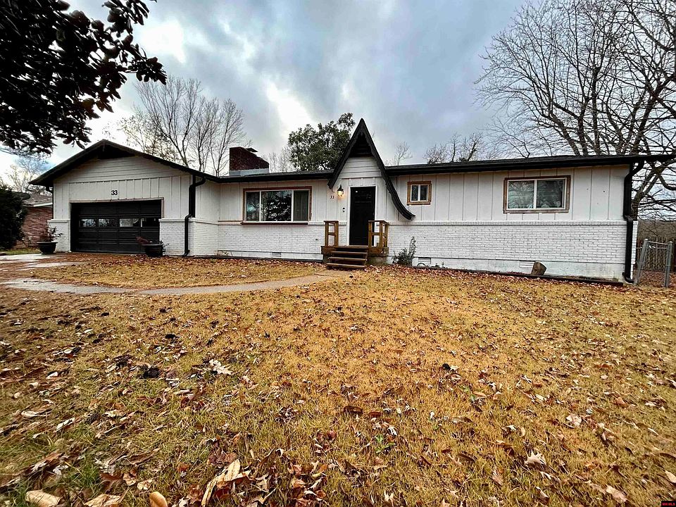 1st image of 33 Pretoria Ln