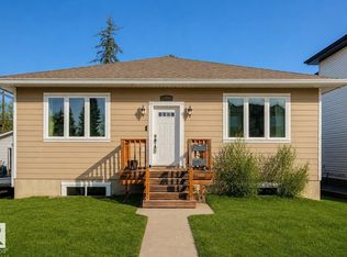 11118 72nd Ave NW, Edmonton, AB T6G0B2