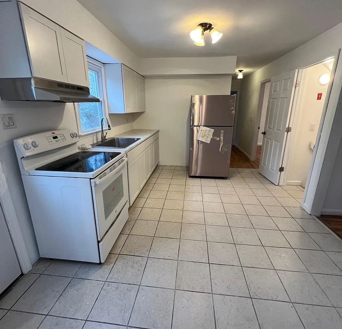 21 Walnut Ave — Photo 1
