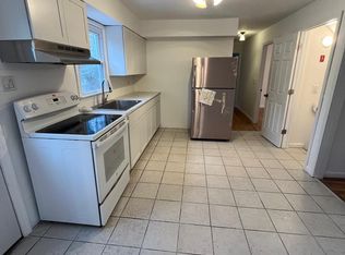 21 Walnut Ave, Stony Brook, NY 11790