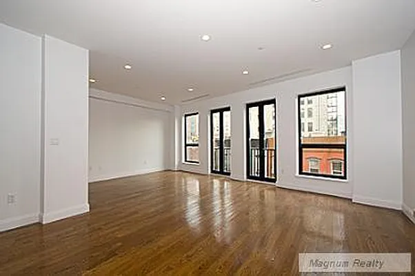 Rented by Magnum Realty Holdings, LLC | media 25