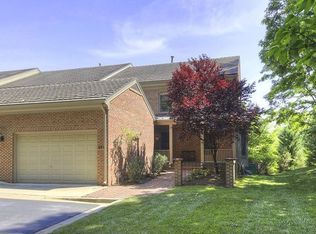 12 Gate Post Ct, Potomac, MD 20854