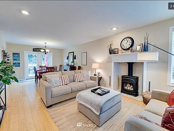 4th image of 4412 San Juan Ave