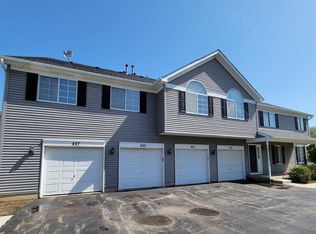 427 Village Creek Dr, Lake In The Hills, IL 60156