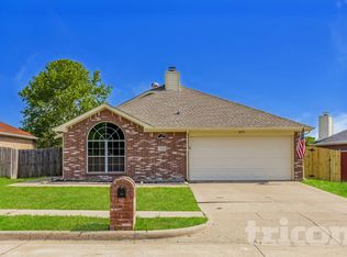 1214 Crooked Creek Ct, Midlothian, TX 76065