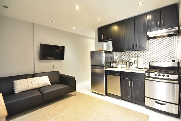 Rented by Bohemia Realty Group | media 24