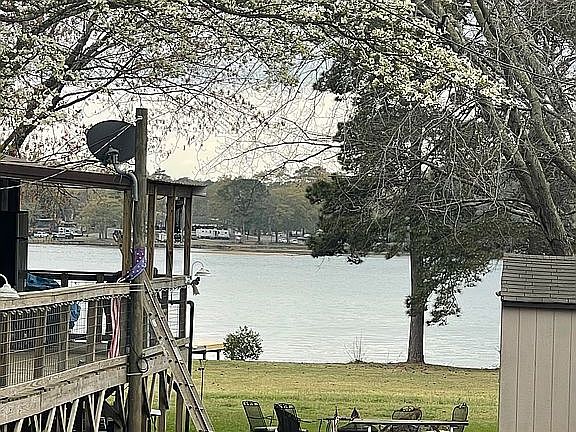 4th image of 63 Lake Dr