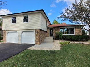 22119 Hillside Dr, Richton Park, IL 60471