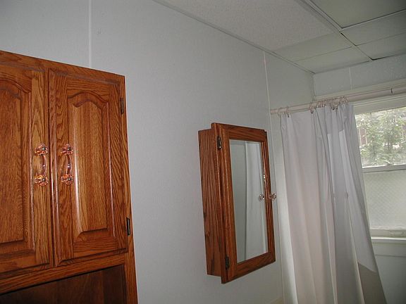 5th image of 518 Saint Peter Ave