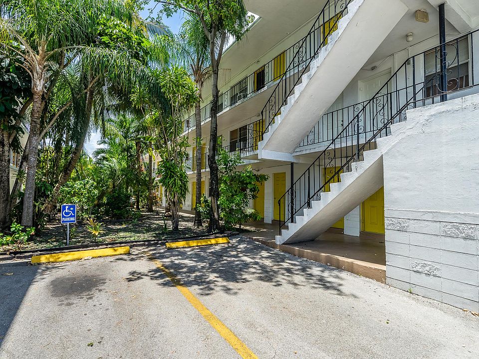 2nd image of 430 NW 7th St APT 4