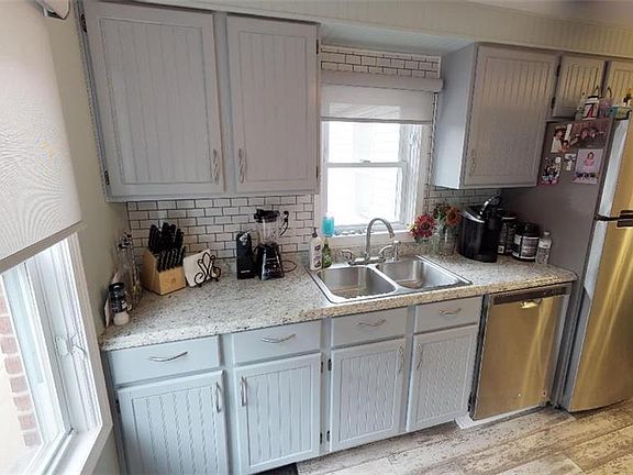 3rd image of 29 Knowlton Ave