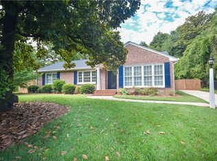 1916 Robinhood Rd, Winston Salem, NC 27104