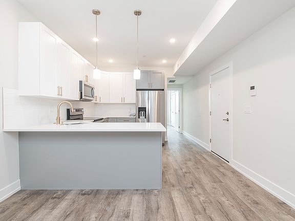 3rd image of 1930 N 6th St Unit 2