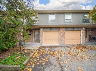 60 Hanson Rd #66, Mississauga, ON L5B 2P6