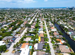 1425 NE 55th St, Fort Lauderdale, FL 33334
