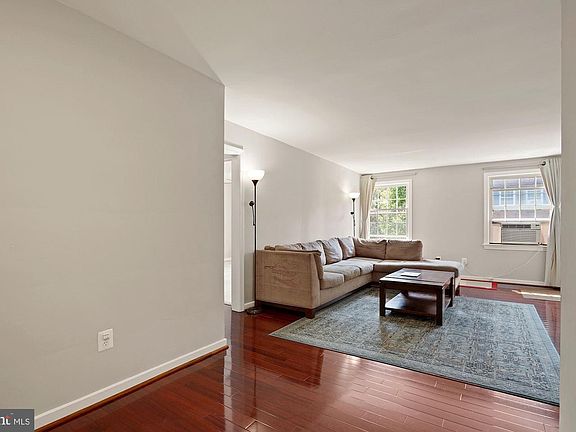 4th image of 5004 Columbia Pike APT 6