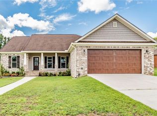 25 Tupelo Dr, Saraland, AL 36571