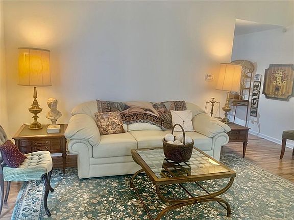 5th image of 1116 Northfield Ln #11