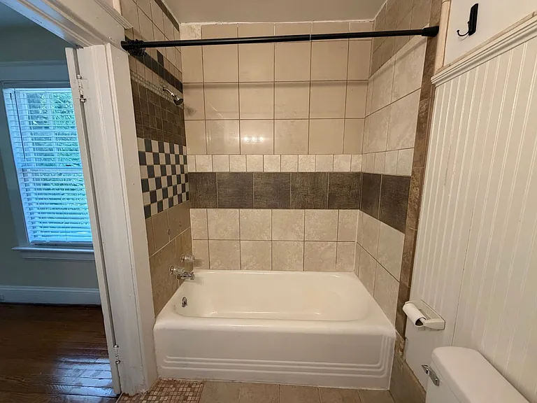 705 W Morgan St — Photo 18