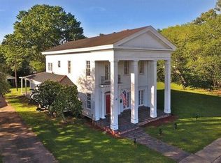 2034 W Main St, Lutcher, LA 70071
