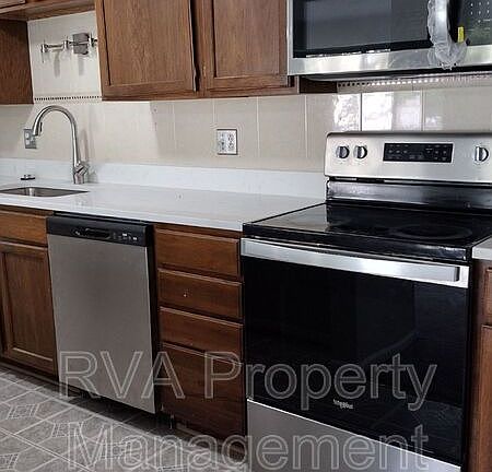5th image of 7701 Okeith Ct APT 1608