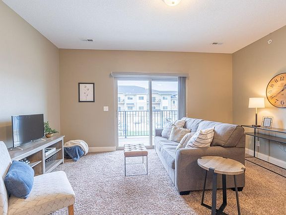 4th image of 8350 Cascade Ave Unit 4207