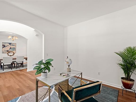4th image of 3046R Moser Way