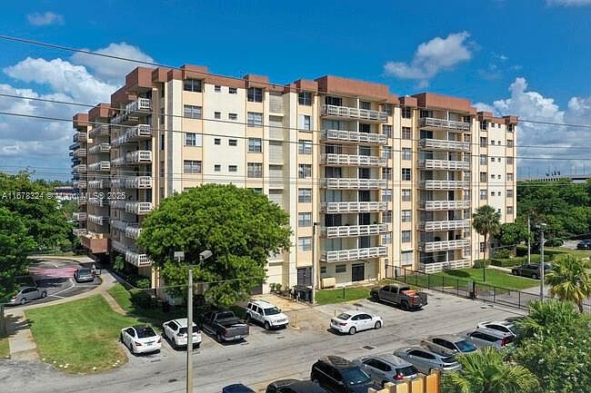 1st image of 15600 NW 7th Ave APT 114