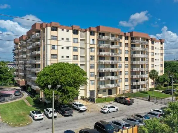 15600 NW 7th Ave APT 114, Miami, FL 33169