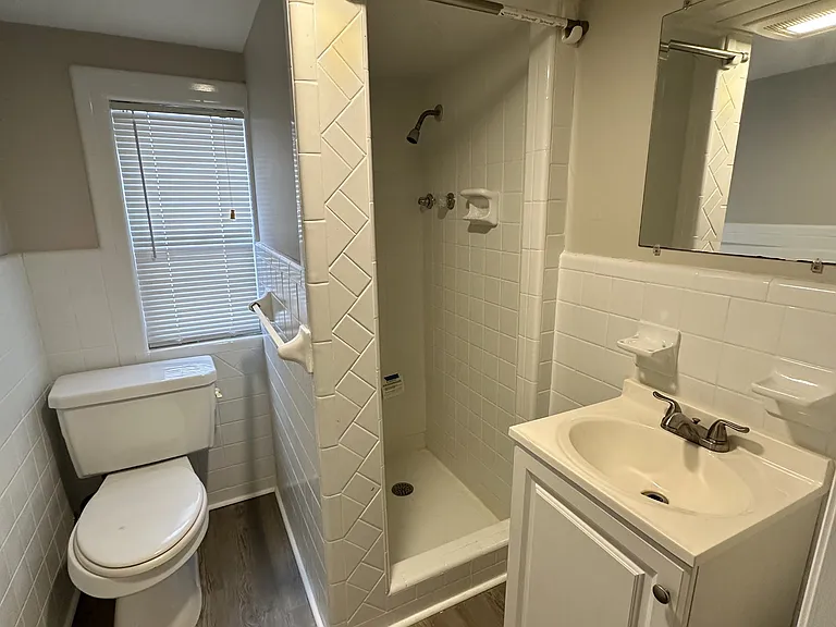 637 Blanton Ln — Photo 6