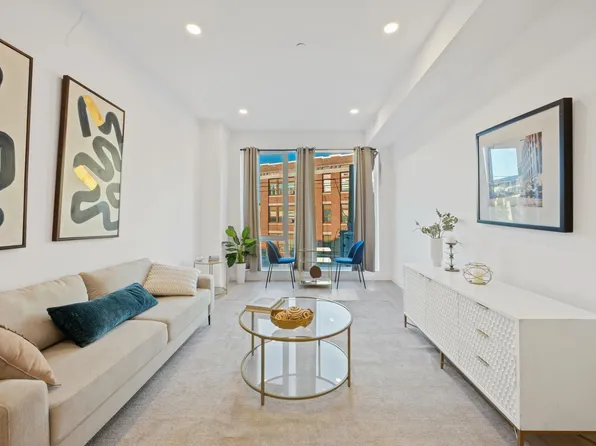 425 3rd Street image 2 of 31