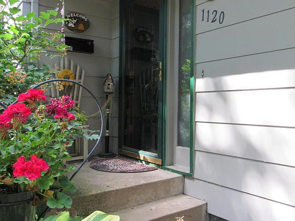 3rd image of 1120 Bryant St