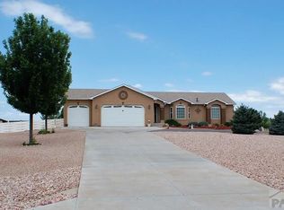 1137 S Avenida Del Oro E, Pueblo West, CO 81007