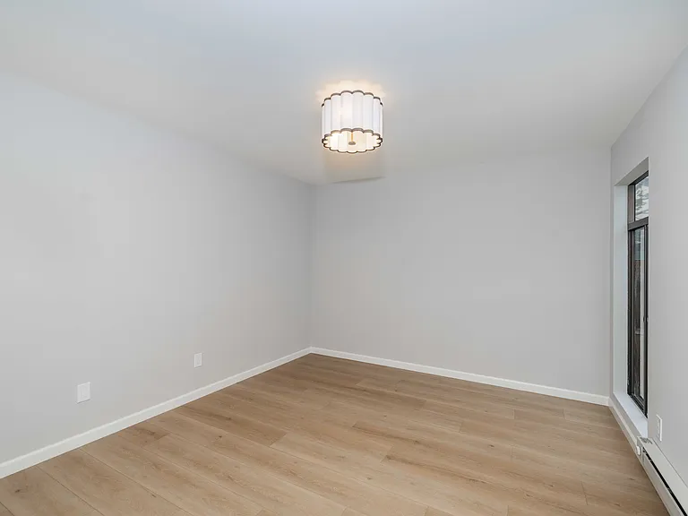 410 44th Ave #303 — Photo 15