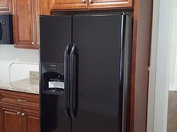 2nd image of 701 W 26th St APT 2